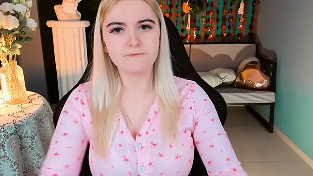 Stef Nicks online show from 02/24/26, 09:07