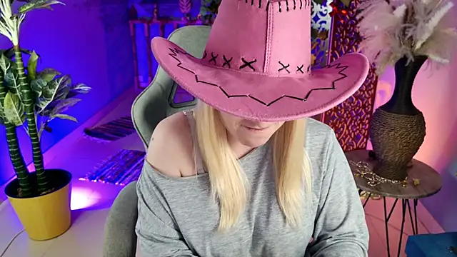 Stef Nicks online show from 03/15/26, 09:04