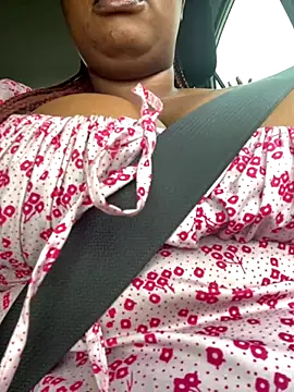 Snapshot of SEXYBOOBS21D chatting on 11/09/25, 11:52 SEXYBOOBS21D online show from 11/09/25, 11:52