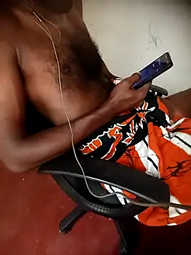 Snapshot of Dhanu9712 chatting on 11/02/25, 03:53 Dhanu9712 online show from 11/02/25, 03:53