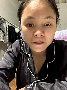 Snapshot of NhuFox chatting on 09/20/25, 01:01 NhuFox online show from 09/20/25, 01:01