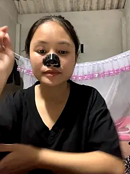 Snapshot of NhuFox chatting on 09/21/25, 12:51 NhuFox online show from 09/21/25, 12:51