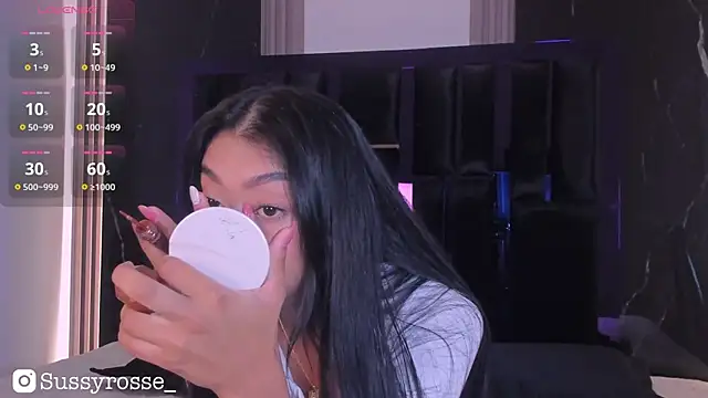 Snapshot of Sussyrosse_ chatting on 09/08/25, 09:03 Sussyrosse  online show from 09/08/25, 09:03