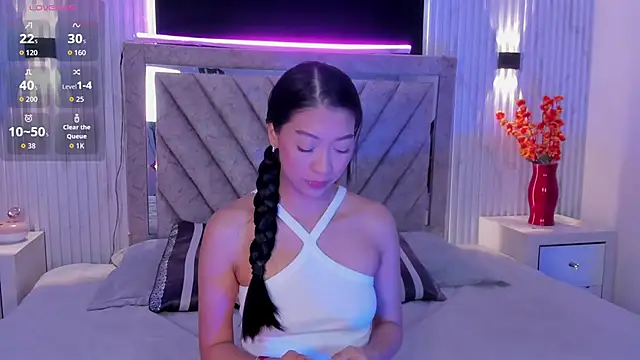 Sussyrosse  online show from 04/21/26, 12:44