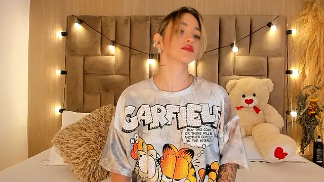 ClaradelMar online show from 02/08/26, 09:23