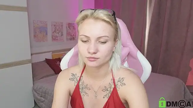 Snapshot of Cameronlovely_ chatting on 09/09/25, 08:14 Cameronlovely online show from 09/09/25, 08:14
