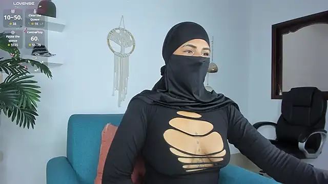 Snapshot of zali_mahamed chatting on 09/17/25, 09:33 zali mahamed online show from 09/17/25, 09:33