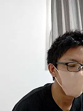 Snapshot of mitsuki0915 chatting on 10/06/25, 01:25 mitsuki0915 online show from 10/06/25, 01:25