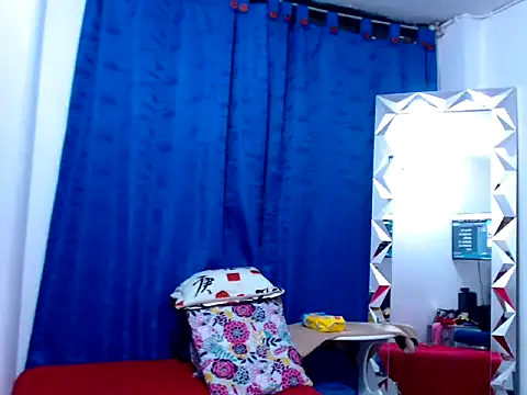 Snapshot of Sexysquirtmommy chatting on 10/20/25, 10:10 Sexysquirtmommy online show from 10/20/25, 10:10