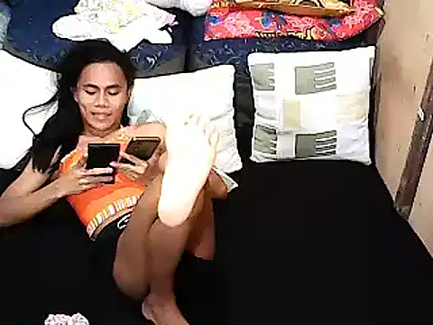 xxhottinybabe online show from 11/09/25, 10:57