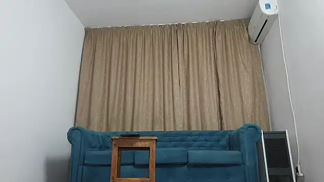 Snapshot of BLOND_GOD chatting on 05/27/26, 06:38 BLOND GOD online show from 05/27/26, 06:38