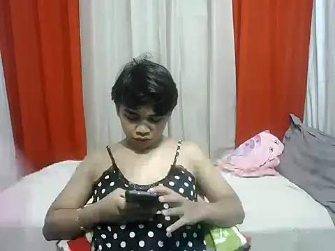 pinaymorena zeinab online show from 07/14/26, 03:51