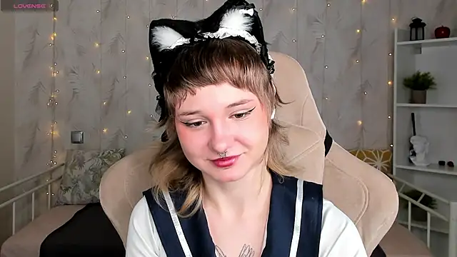 Tori Cutie online show from 04/21/26, 12:12