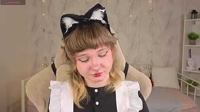 Tori Cutie online show from 05/26/26, 12:06