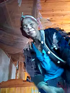 TinTin321 online show from 11/17/25, 02:28