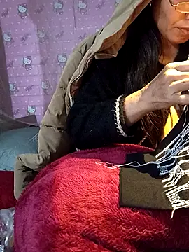 TinTin321 online show from 12/18/25, 11:00