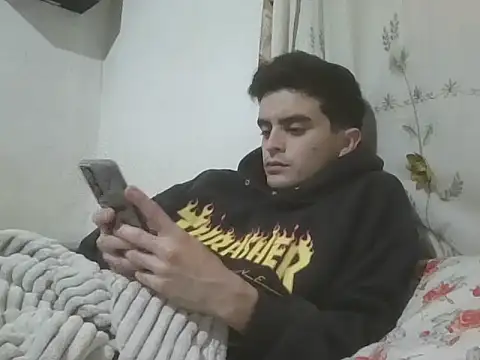 Rodrigo99 9 online show from 05/11/26, 04:04