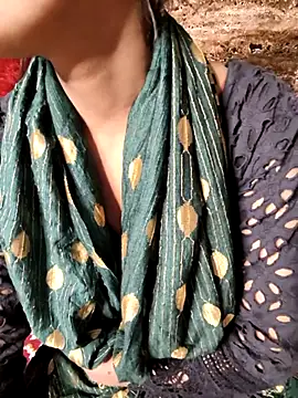 Indian-Aleena online show from 09/11/25, 04:29