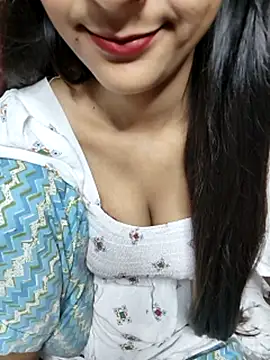 Indian-Aleena online show from 10/18/25, 07:47