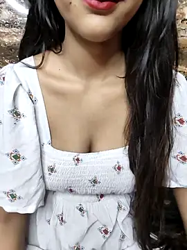 Indian-Aleena online show from 10/22/25, 03:34