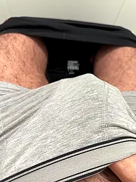 Snapshot of analtake13 chatting on 11/06/25, 12:39 analtake13 online show from 11/06/25, 12:39