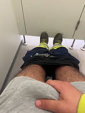 Snapshot of analtake13 chatting on 11/17/25, 12:33 analtake13 online show from 11/17/25, 12:33