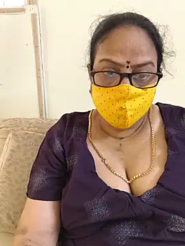 Snapshot of heera-rani chatting on 06/15/26, 05:31 heera-rani online show from 06/15/26, 05:31
