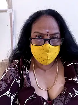 Snapshot of heera-rani chatting on 06/16/26, 04:48 heera-rani online show from 06/16/26, 04:48