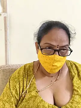Snapshot of heera-rani chatting on 06/17/26, 07:55 heera-rani online show from 06/17/26, 07:55