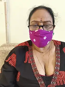 Snapshot of heera-rani chatting on 06/25/26, 04:34 heera-rani online show from 06/25/26, 04:34