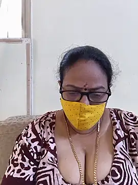 Snapshot of heera-rani chatting on 07/02/26, 03:45 heera-rani online show from 07/02/26, 03:45