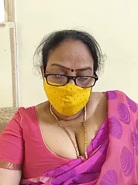 Snapshot of heera-rani chatting on 07/06/26, 06:21 heera-rani online show from 07/06/26, 06:21