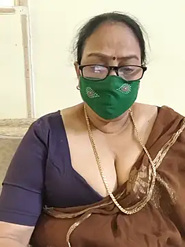 Snapshot of heera-rani chatting on 07/15/26, 06:40 heera-rani online show from 07/15/26, 06:40