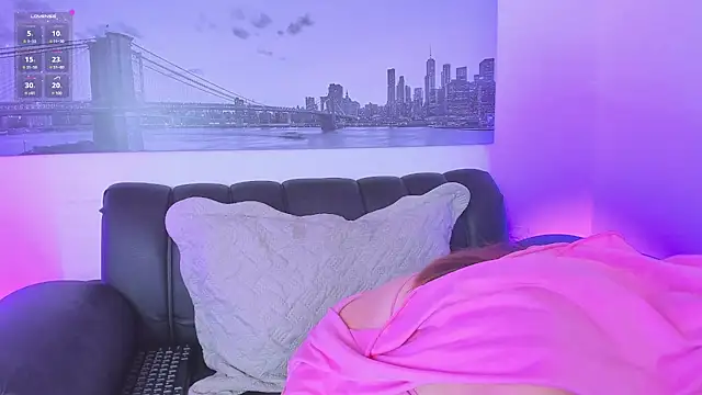 Snapshot of Dalila_gidi chatting on 11/25/25, 12:27 Dalila gidi online show from 11/25/25, 12:27