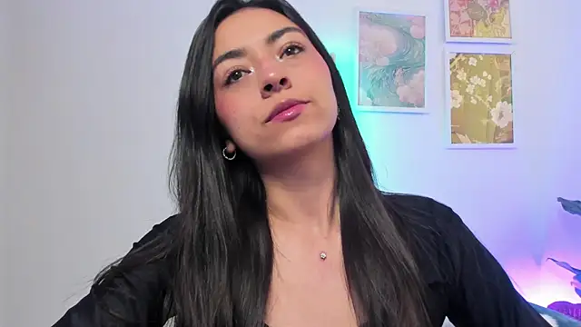 Snapshot of canelleGarces chatting on 11/30/25, 04:22 canelleGarces online show from 11/30/25, 04:22