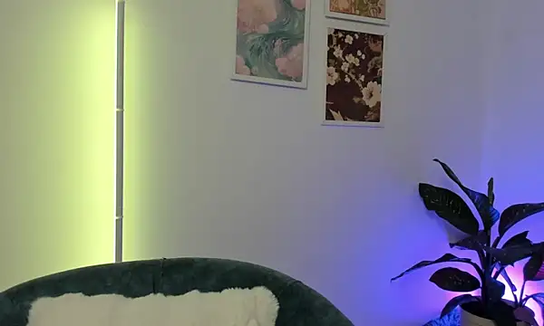 canelleGarces online show from 12/22/25, 02:19