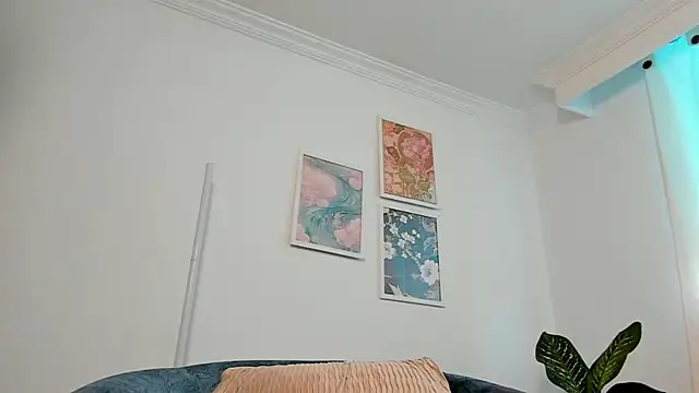 canelleGarces online show from 02/13/26, 03:19