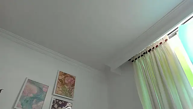 canelleGarces online show from 04/12/26, 01:05