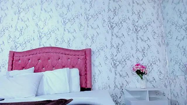 SofiiFoox online show from 11/06/25, 11:11