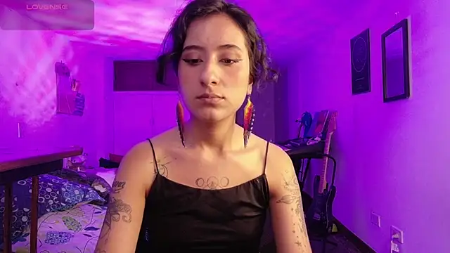 Snapshot of atenea_dragon__ chatting on 12/01/25, 09:53 atenea dragon online show from 12/01/25, 09:53