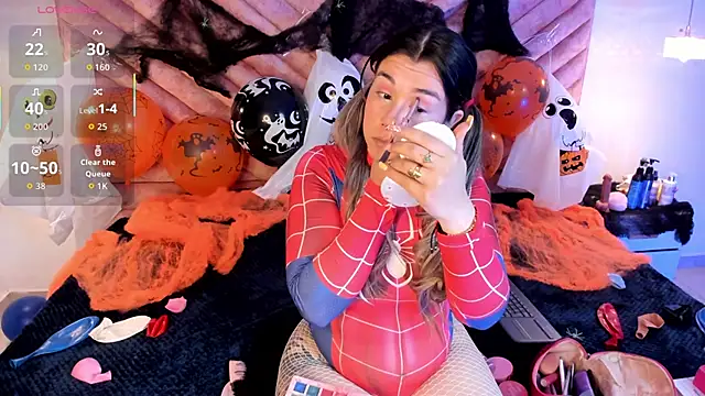 Zoe Vg online show from 10/22/25, 06:29