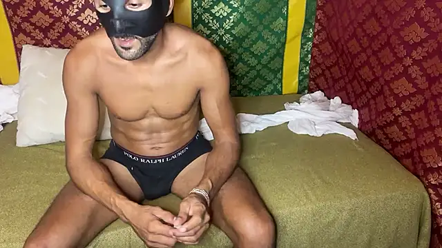 JUSTFORRICH online show from 09/23/25, 08:23