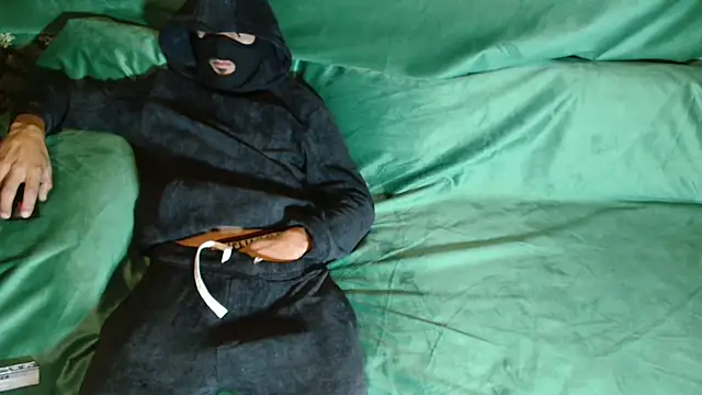 JUSTFORRICH online show from 01/12/26, 02:44