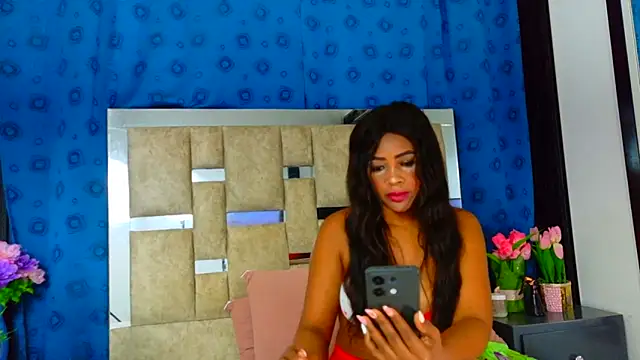 PerlaZultana online show from 12/13/25, 08:14