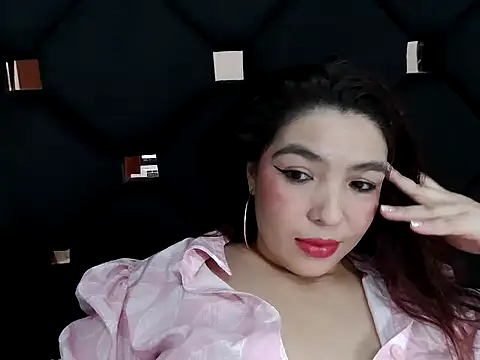 Snapshot of vegacristal88 chatting on 10/01/25, 02:45 vegacristal88 online show from 10/01/25, 02:45