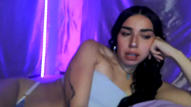 sweetbrunette22 online show from 01/12/26, 05:40