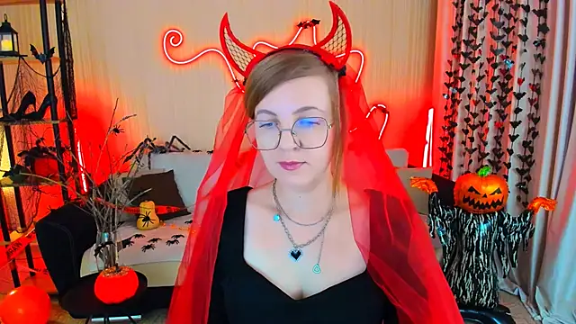 YourUniverser online show from 10/28/25, 04:16