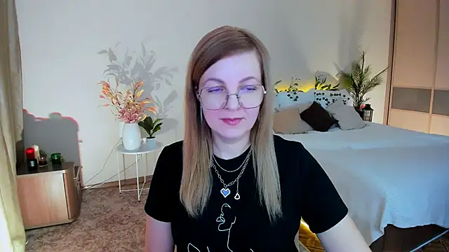 YourUniverser online show from 11/15/25, 10:01