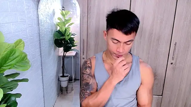 PinooyMilker online show from 10/11/25, 03:17