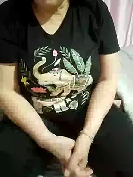 Snapshot of zerdaliii chatting on 03/26/26, 04:23 zerdaliii online show from 03/26/26, 04:23